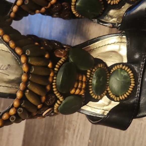 ANN Michelle  High Heels Stone/ Beaded Size 7 - Picture 2 of 6